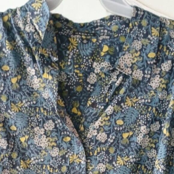 Blue Tan White FLORAL Top Size XL 16 - 18 Adjustable Sleeves - Picture 3 of 5